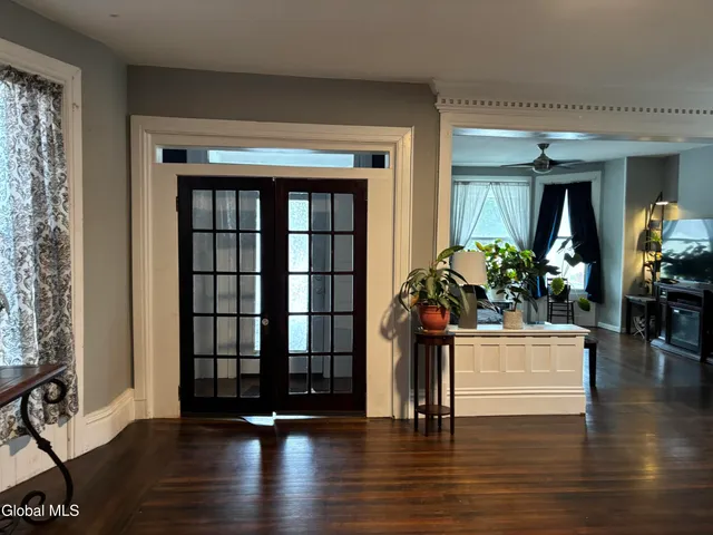 $239,000 | 813 2nd Avenue, Troy, NY 12182