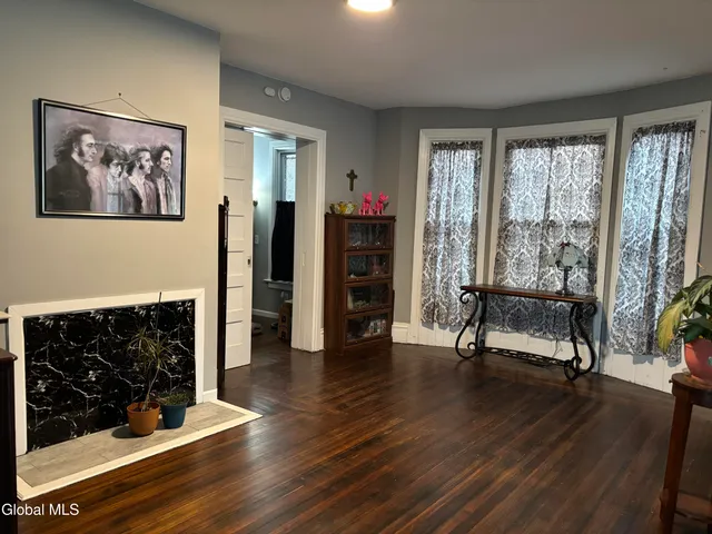 $239,000 | 813 2nd Avenue, Troy, NY 12182