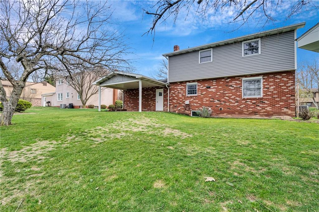 127 Ridgeview Drive Monroeville, PA 15146 - Photo 3 of 25 Gallery Image 3
