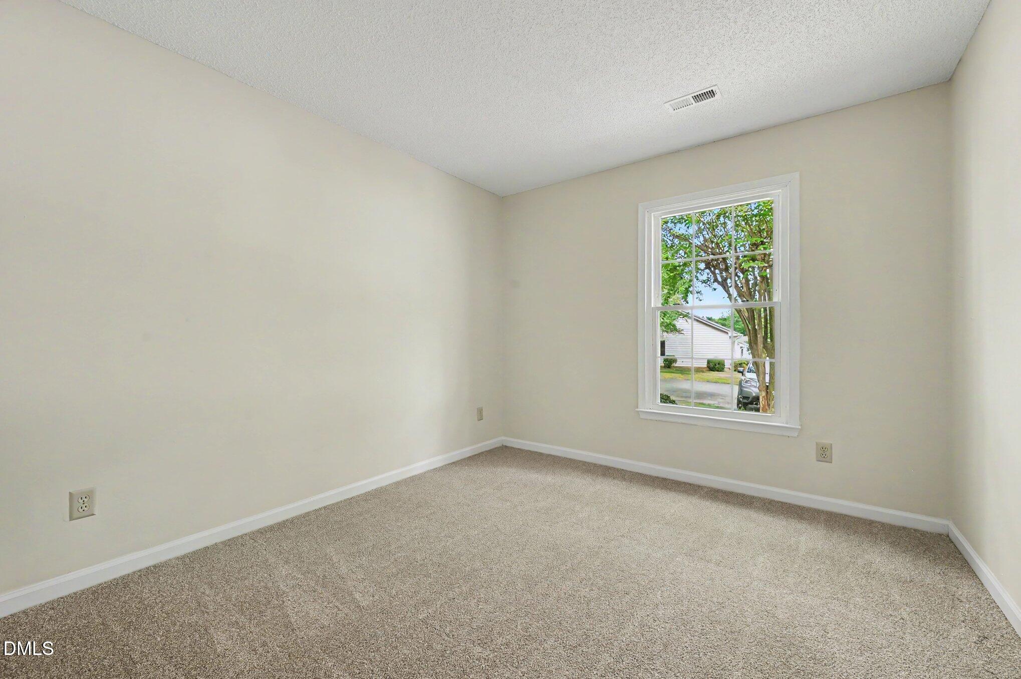 6802 Fairpoint Court Raleigh, NC 27613 - Photo 9 of 17