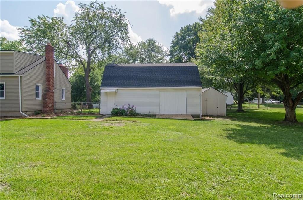 3550 Woodcrest Road Rochester Hills, MI 48309 - Photo 8 of 51