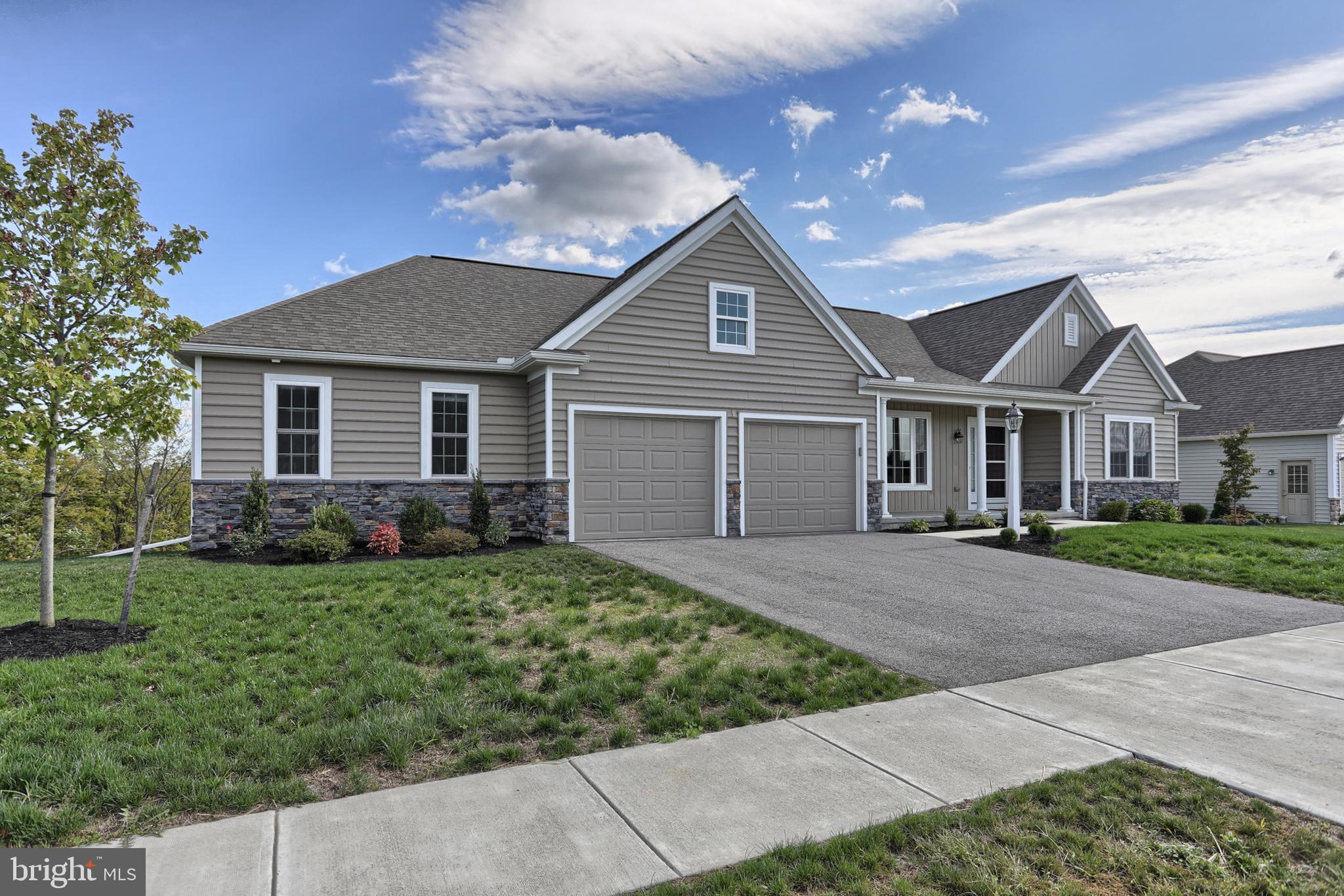 7044 Beaver Spring Road Harrisburg, PA 17111 - Photo 3 of 46 Gallery Image 3