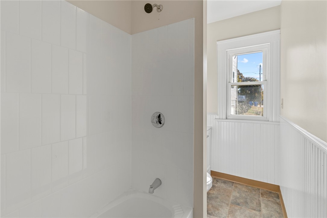 369 Old River Road Lincoln, RI 02838 - Photo 19 of 49 Unit 1 Bathroom