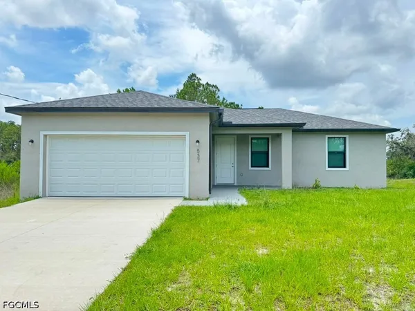 $2,199 | 537 Greenbriar Boulevard, Lehigh Acres, FL 33972