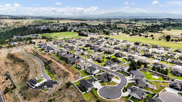 $1,080,000 | 8301 North Upper Mayes Lane, Spokane, WA 99208