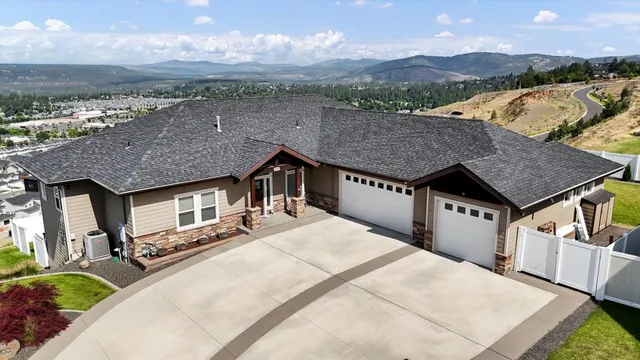 $1,080,000 | 8301 North Upper Mayes Lane, Spokane, WA 99208