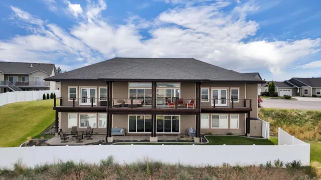 $1,080,000 | 8301 North Upper Mayes Lane, Spokane, WA 99208