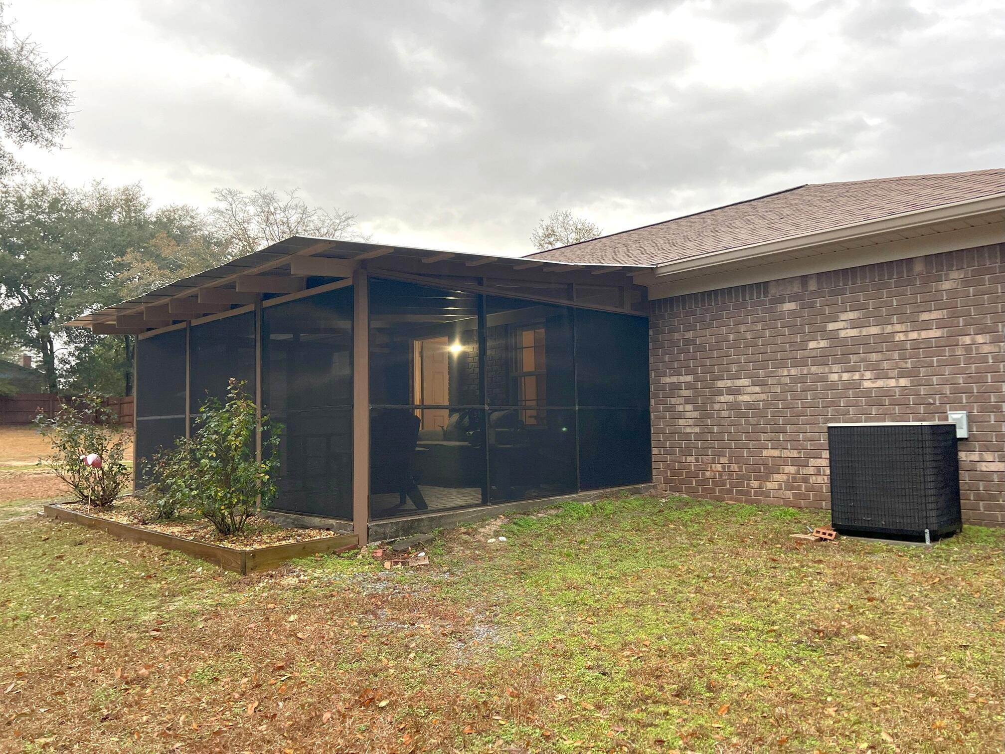 1978 Juniper Lake Road DeFuniak Springs, FL 32433 - Photo 43 of 57 House Back (4)