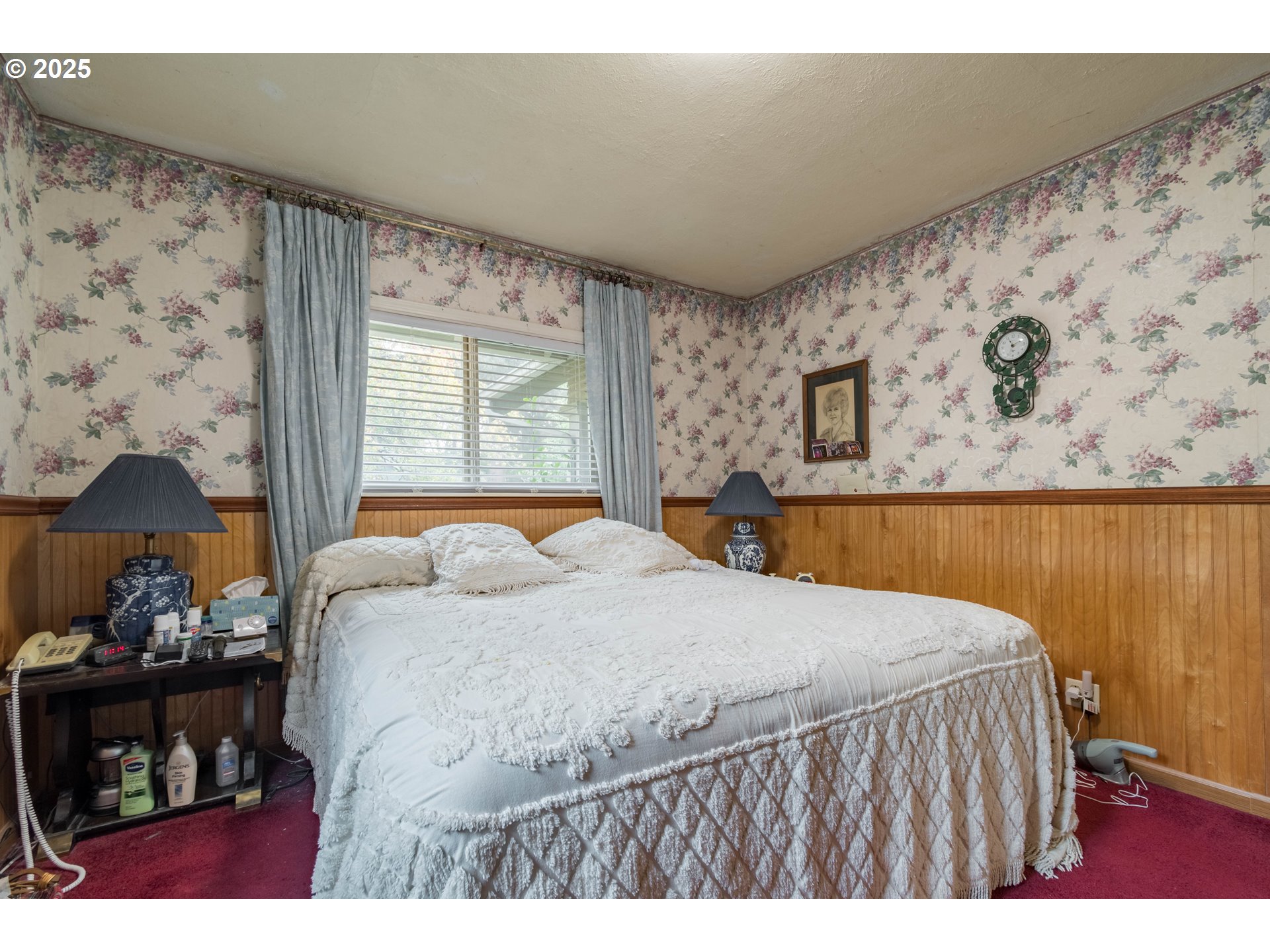 860 Adams Street Eugene, OR 97402 - Photo 16 of 46 a bedroom with a bed and a window