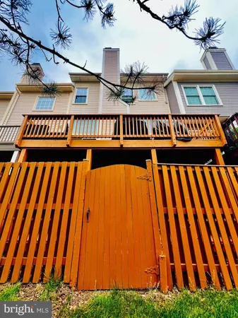 $3,200 | 14602 Creek Valley Court, Centreville, VA 20120
