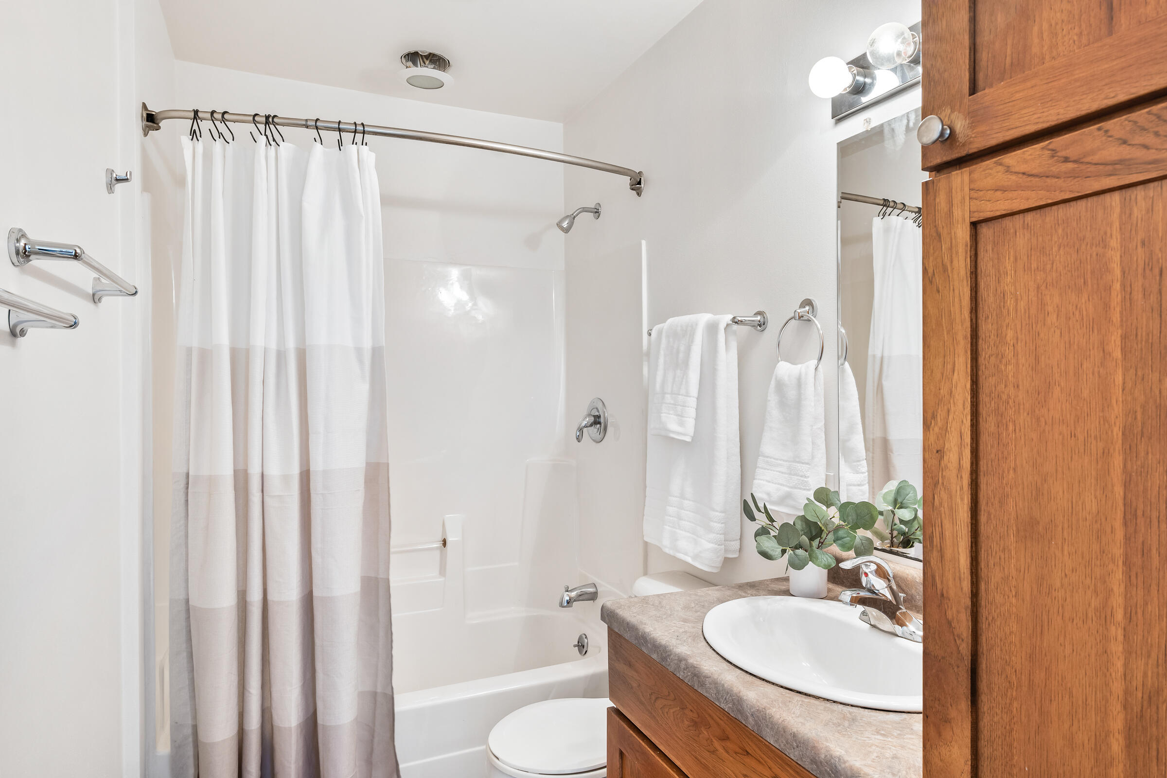 313 East Coolidge Avenue Appleton, WI 54915 - Photo 12 of 27 313-ECoolidgeAve-117