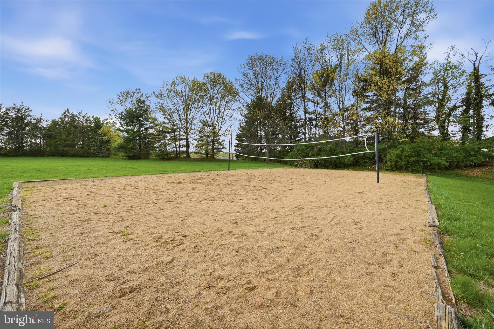 14170 Clubhouse Road Gainesville, VA 20155 - Photo 86 of 91 Volleyball Court