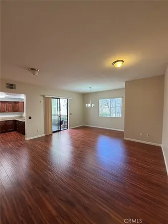$2,700 | 920 Central, Unit 111, Riverside, CA 92507