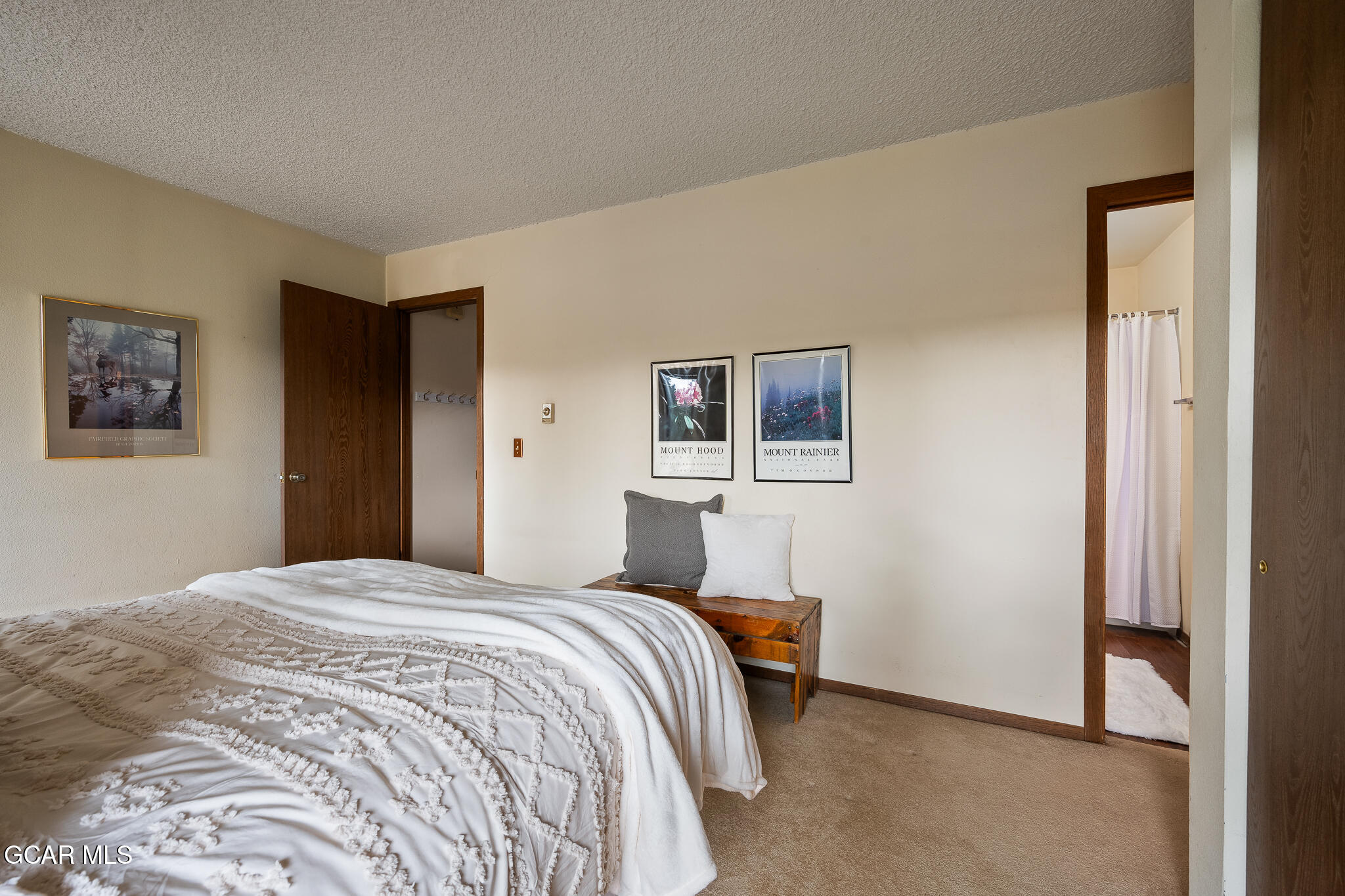 58 Cranmer Avenue, Unit 1E Fraser, CO 80442 - Photo 16 of 23 Large Main Bedroom Ensuite