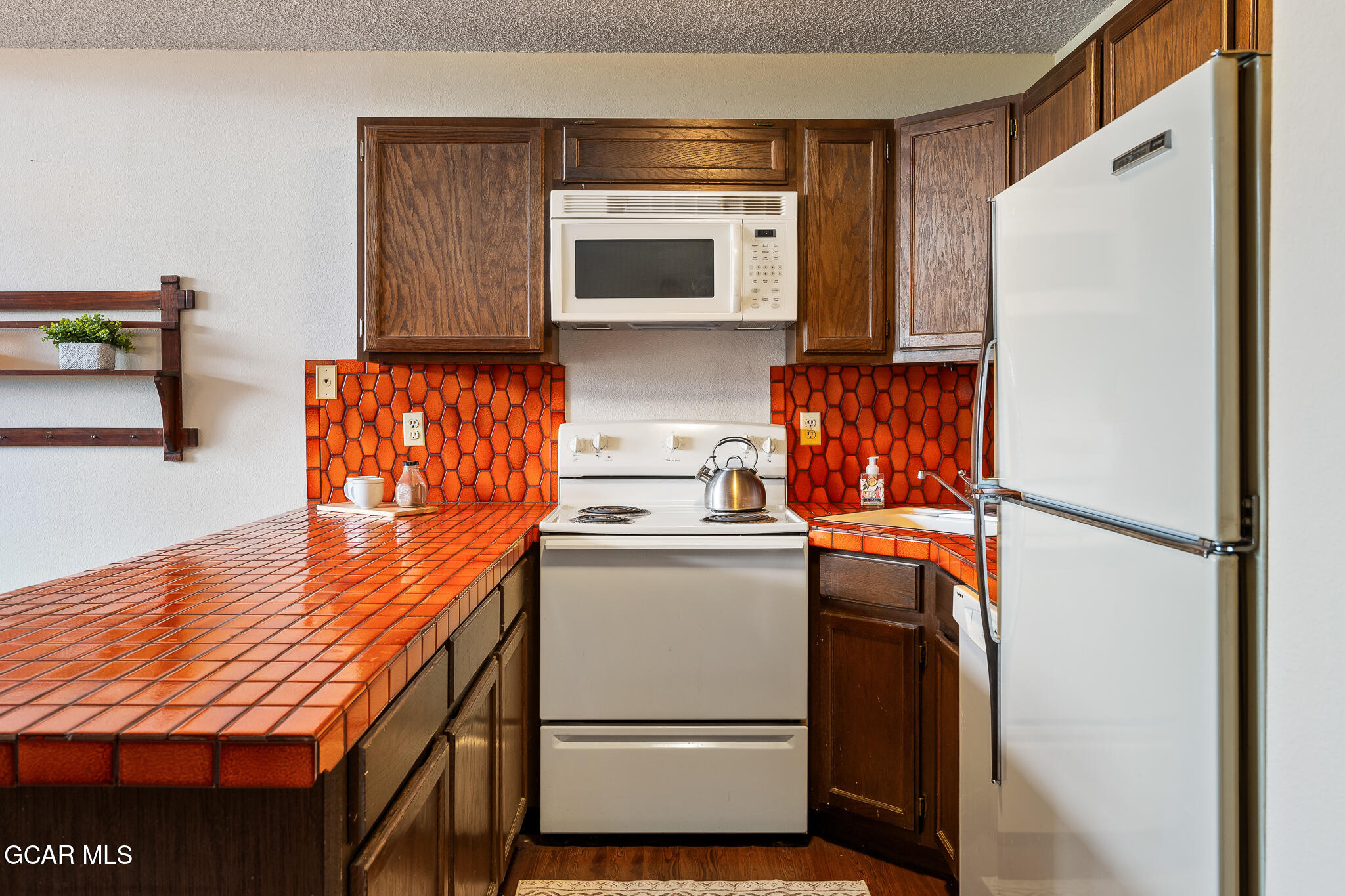 58 Cranmer Avenue, Unit 1E Fraser, CO 80442 - Photo 18 of 23 Kitchen