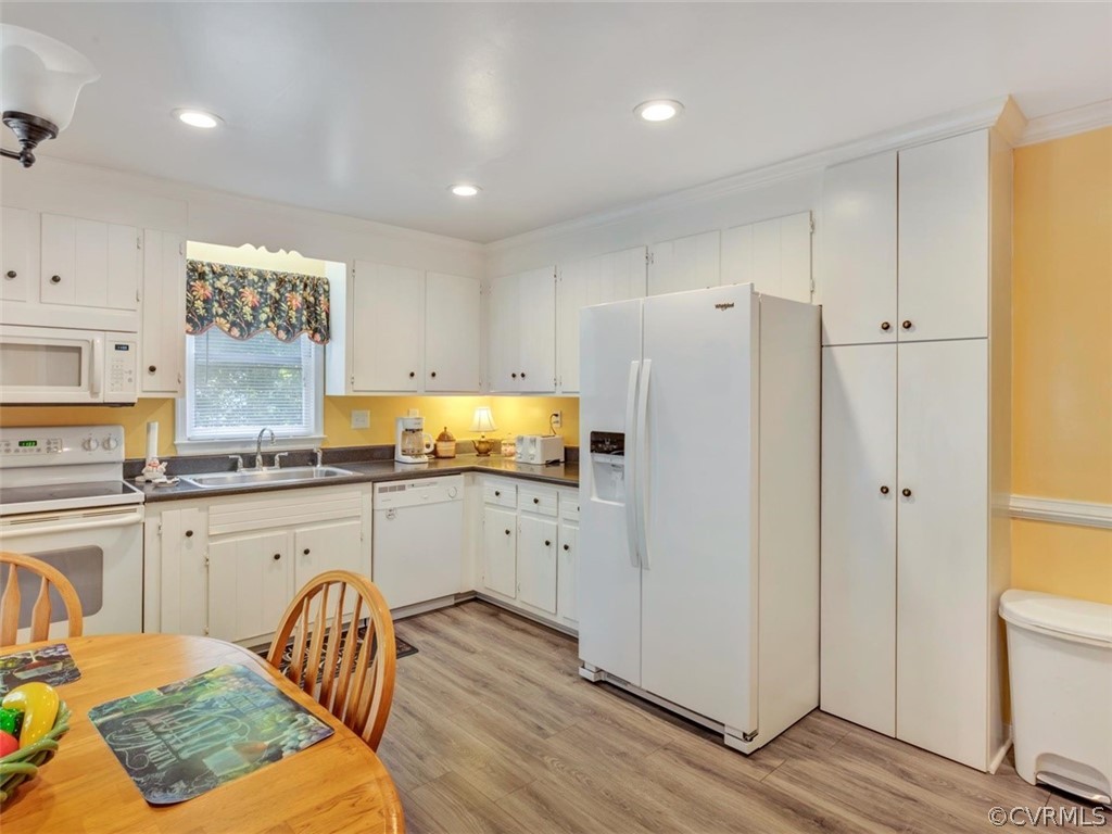 1307 Oldbury Road Midlothian, VA 23113 - Photo 10 of 26