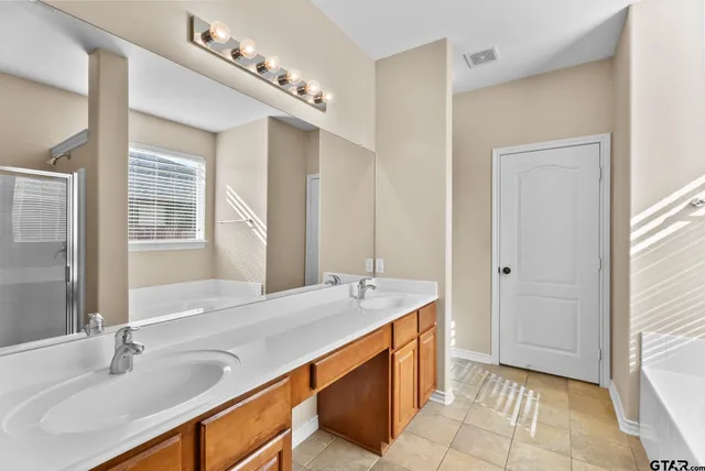 $520,000 | 6679 Lacebark Circle, Tyler, TX 75703