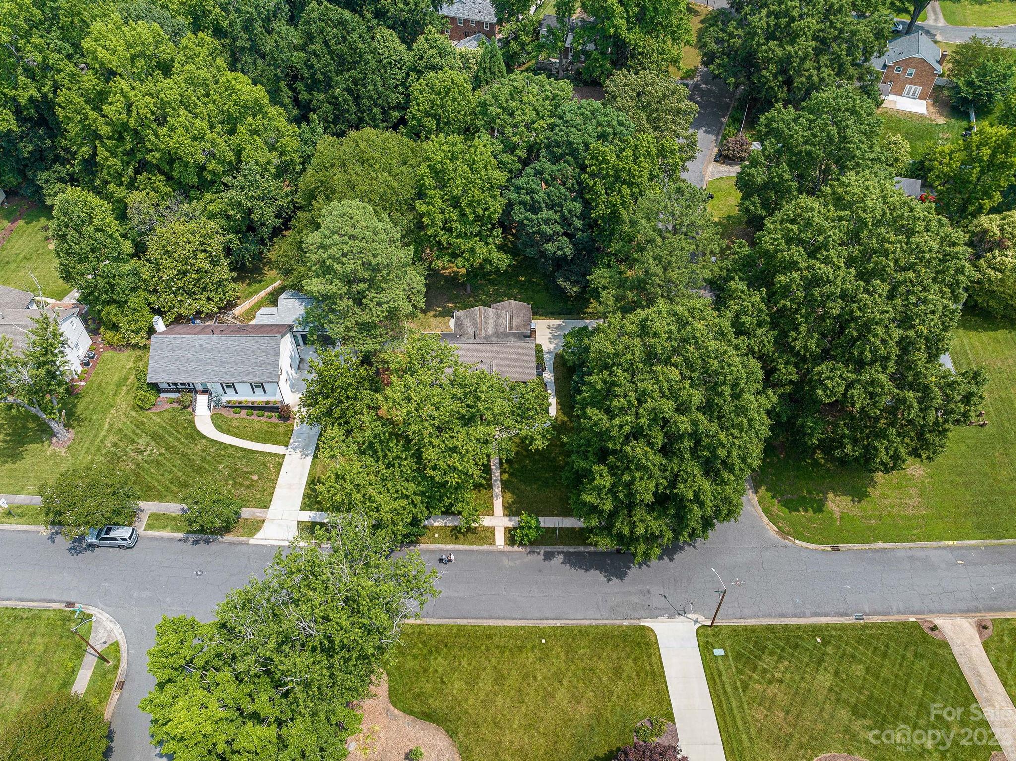 3833 Riverbend Road Charlotte, NC 28210 - Photo 5 of 35 Gallery Image 5
