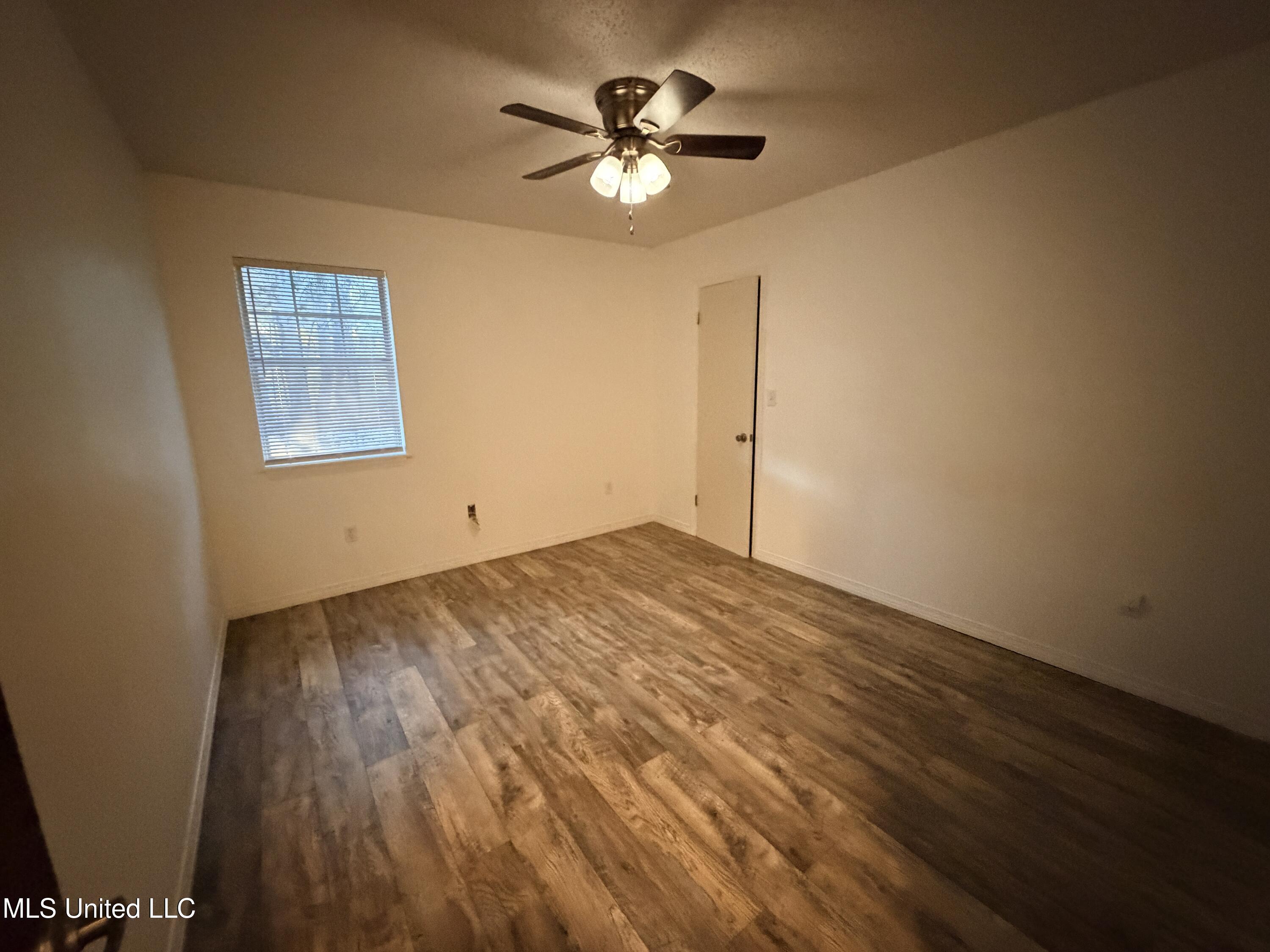 566 Ahuawa Place Diamondhead, MS 39525 - Photo 17 of 20 IMG_6408