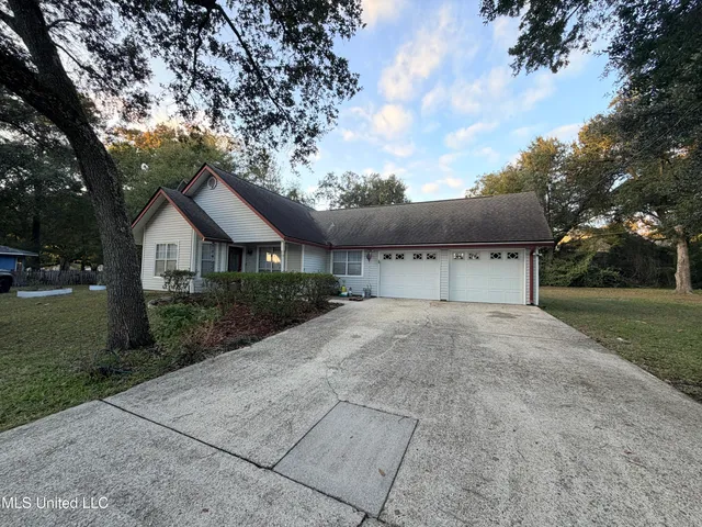 $1,700 | 566 Ahuawa Place, Diamondhead, MS 39525