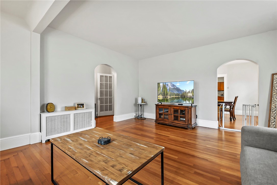 107 Meadow Road Woonsocket, RI 02895 - Photo 5 of 32