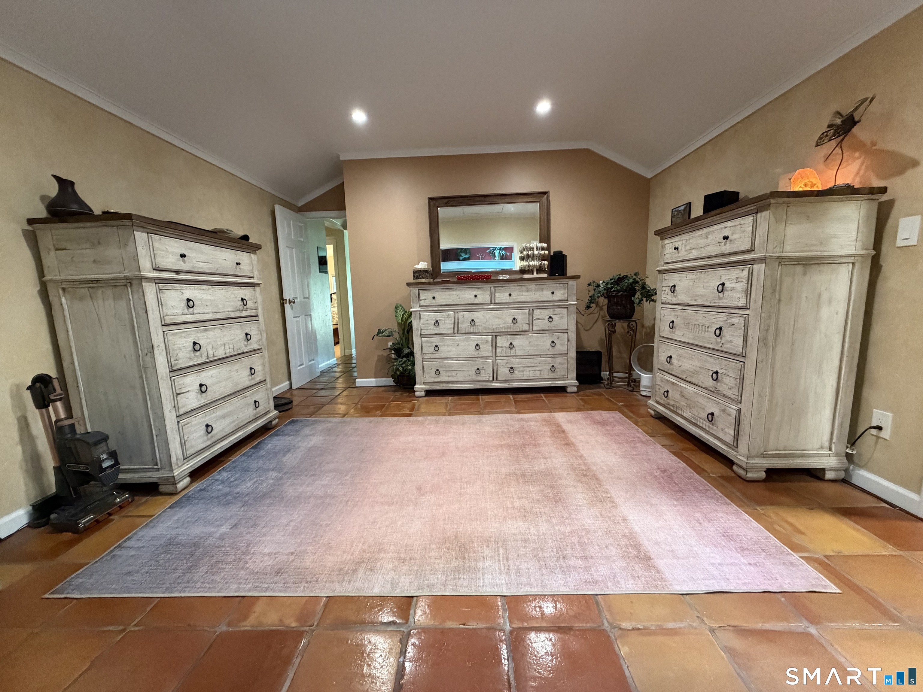 39 Cottage Street Monroe, CT 06468 - Photo 7 of 28
