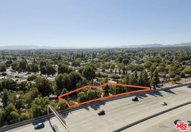 $1,445,000 | 10810 Woodley Avenue, Granada Hills, CA 91344