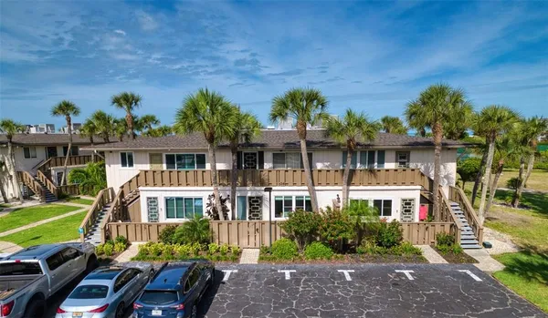 $795,000 | 6701 Gulf Of Mexico Drive, Unit 332, Longboat Key, FL 34228