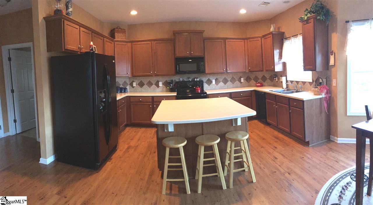 105 Rivanna Lane Greenville, SC 29607 - Photo 8 of 27 Gallery Image 8