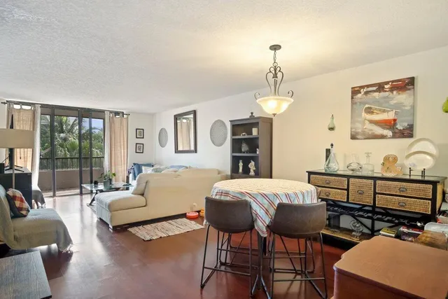 $214,999 | 2070 Homewood Boulevard, Unit 4100, Delray Beach, FL 33445