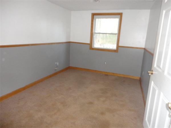 40 Flagg Swamp Road Freetown, MA 02717 - Photo 8 of 12 Gallery Image 8