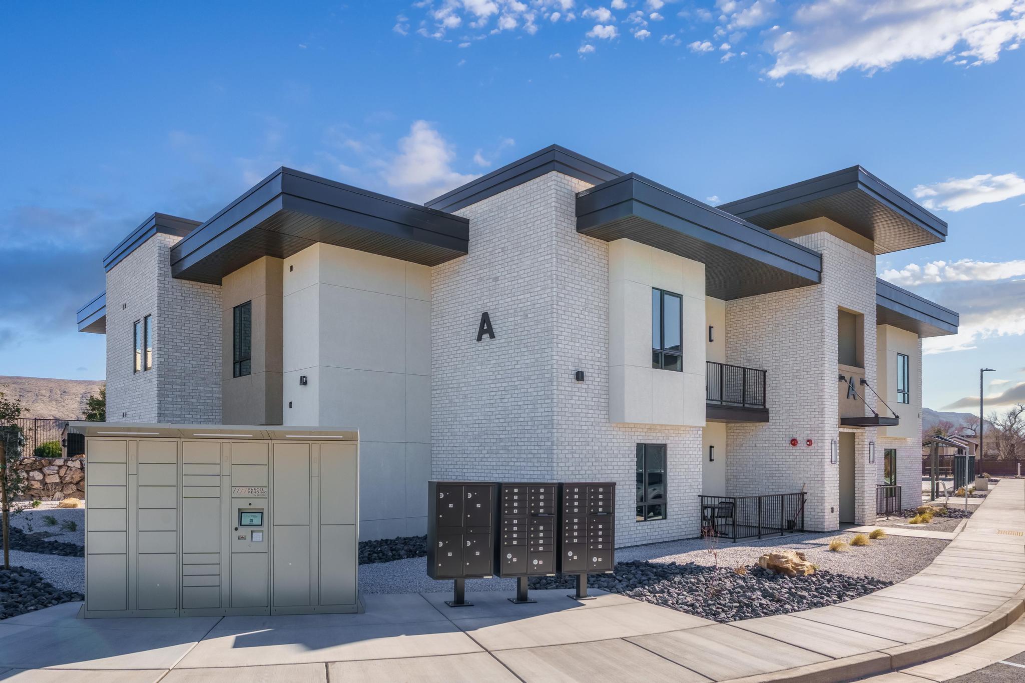 983 West State Street, Unit C203 Hurricane, UT 84737 - Photo 37 of 48 DSC09697-HDR-Edit