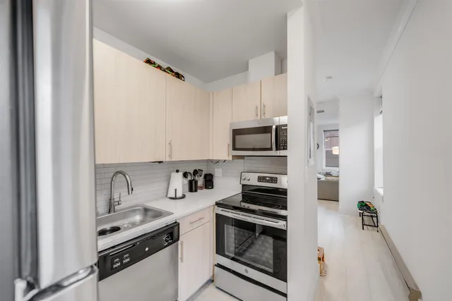 $2,496 | 514 Observer Highway, Unit 2W, Hoboken, NJ 07030
