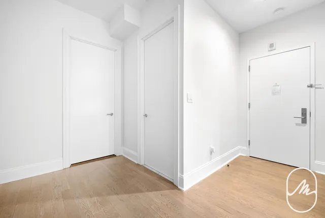 $4,400 | 15 Park Row, Unit 4C | Financial District