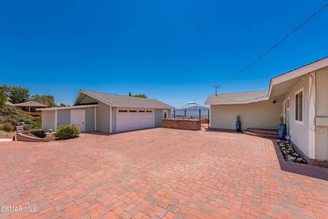 $1,150,000 | 315 North Loop Drive, Camarillo, CA 93010
