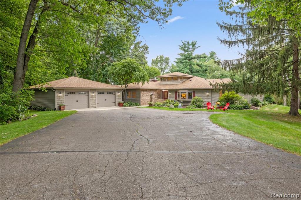 3825 Norton Road Howell, MI 48843 - Photo 2 of 62