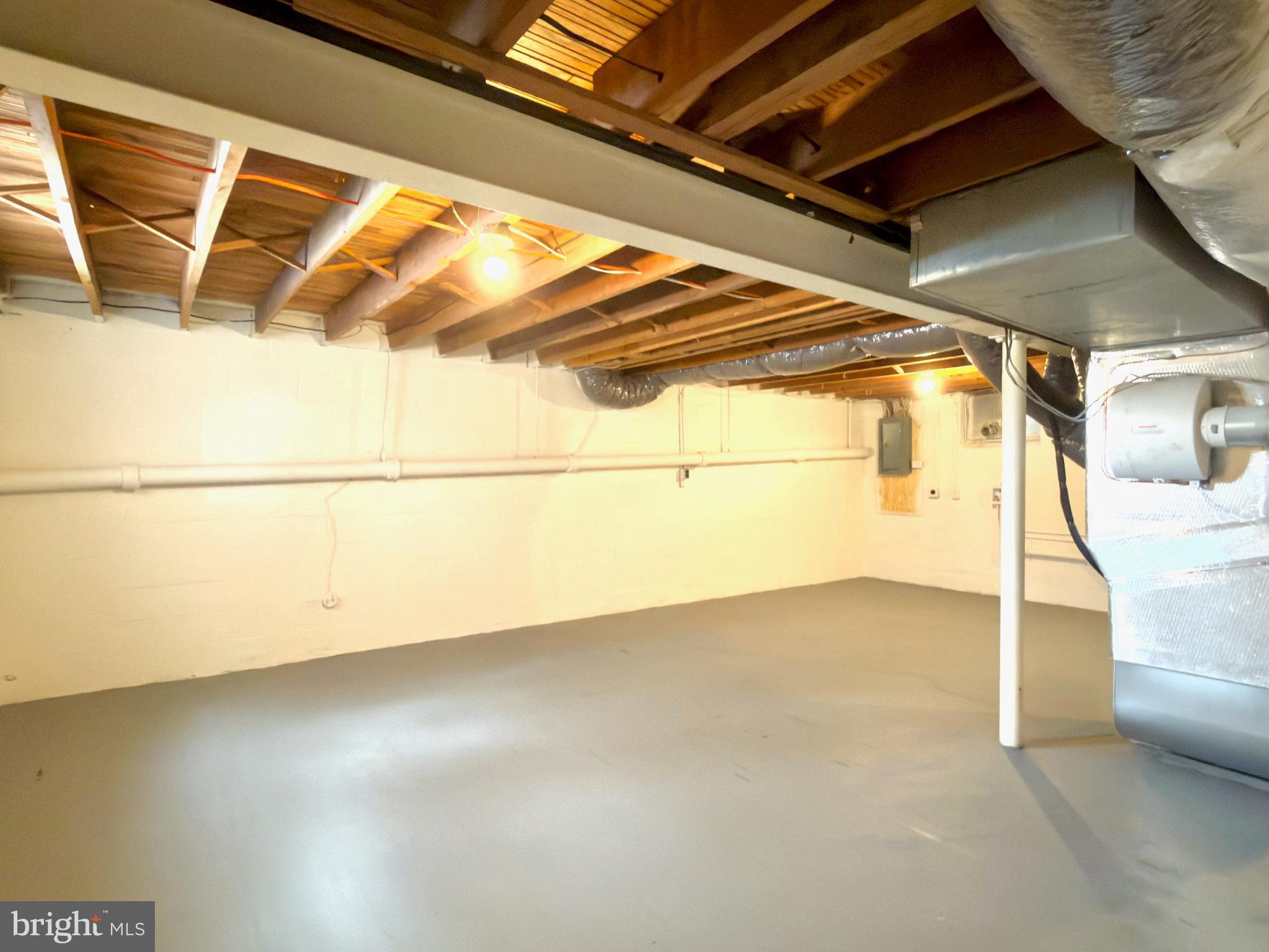 244 Sycamore Road Reading, PA 19611 - Photo 21 of 27 a view of a indoor garage