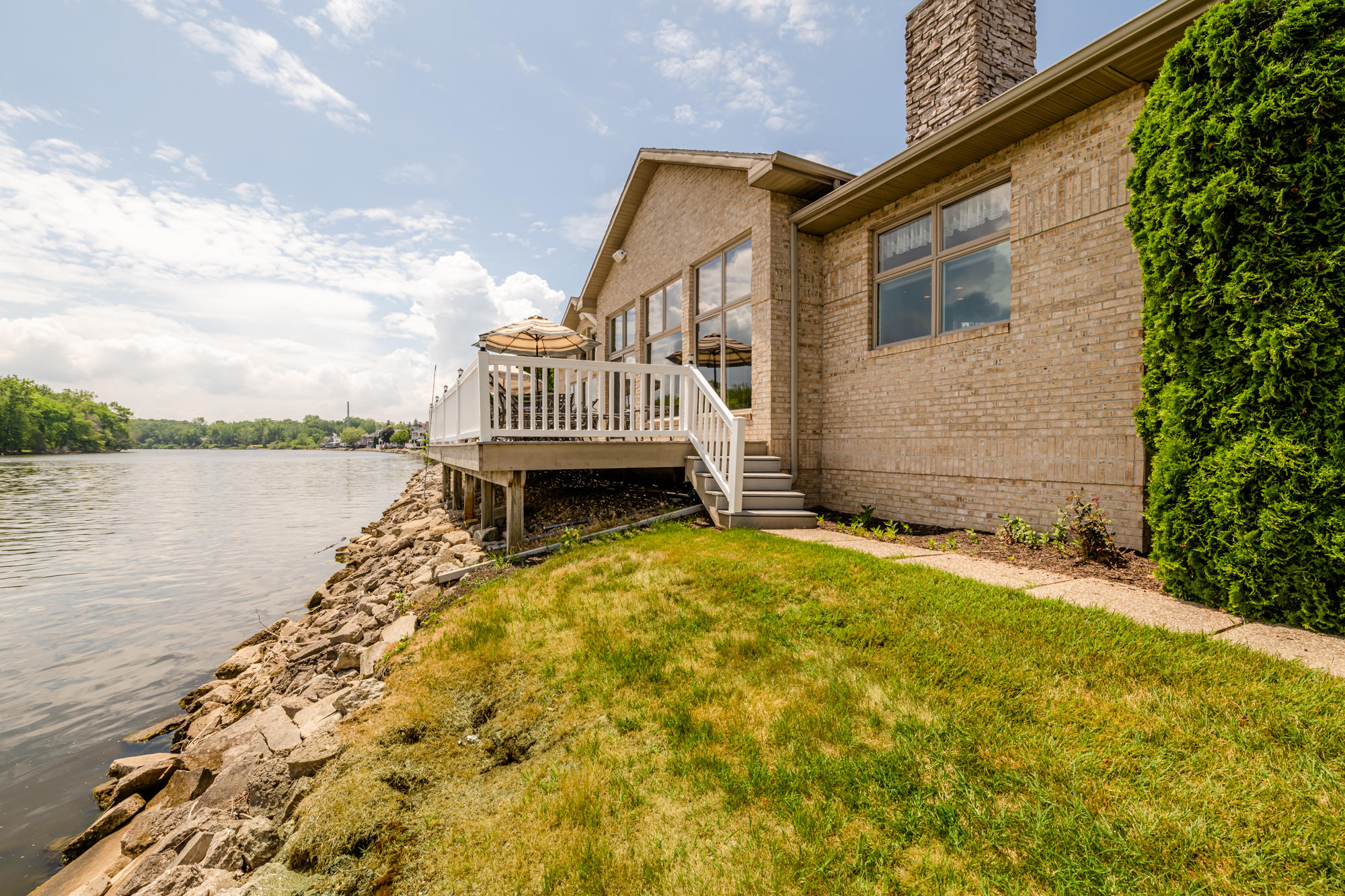 2159 Riverside Pointe Drive St. Joseph, MI 49085 - Photo 9 of 26 Riverside Pt-109