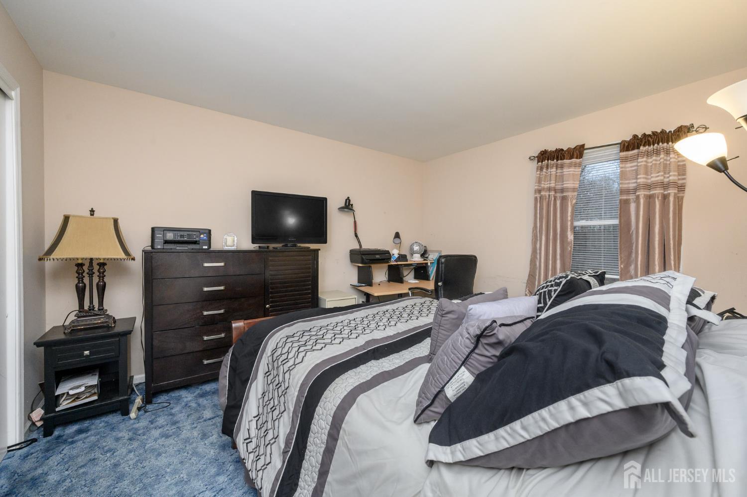 285 Nathan Court Cliffwood, NJ 07721 - Photo 22 of 43