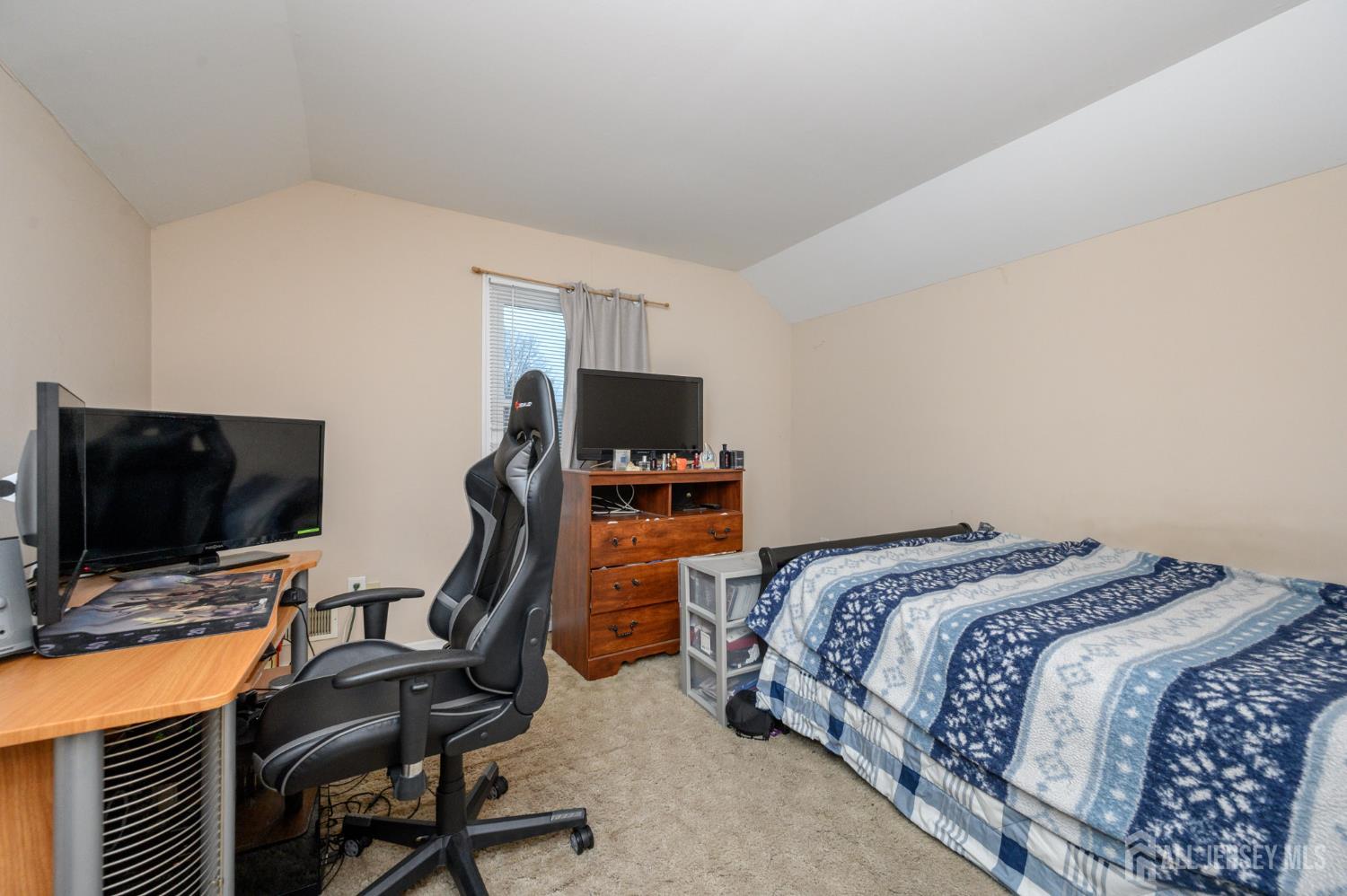 285 Nathan Court Cliffwood, NJ 07721 - Photo 25 of 43