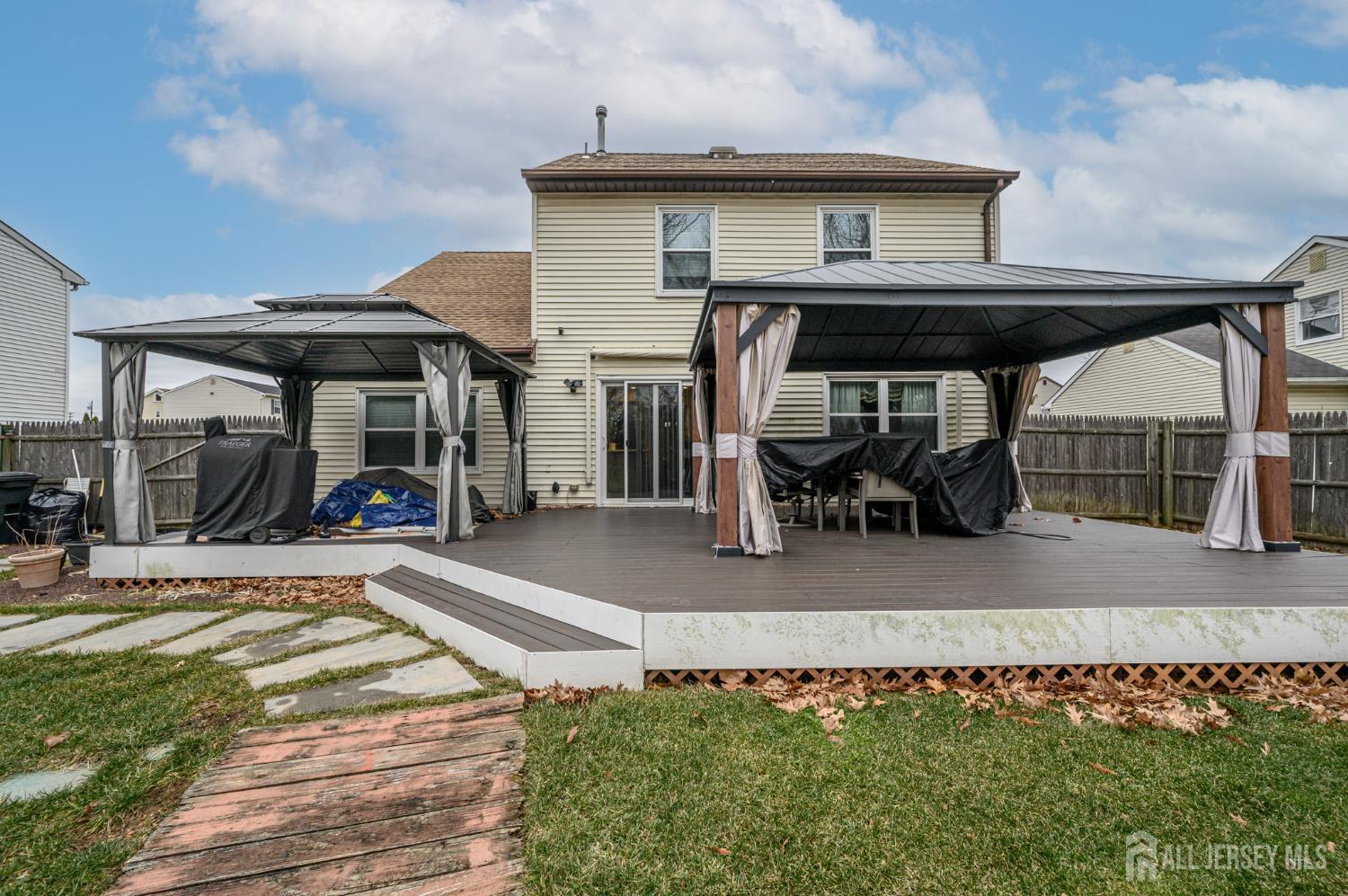 285 Nathan Court Cliffwood, NJ 07721 - Photo 29 of 43