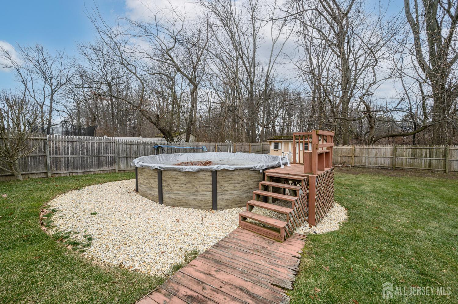 285 Nathan Court Cliffwood, NJ 07721 - Photo 32 of 43