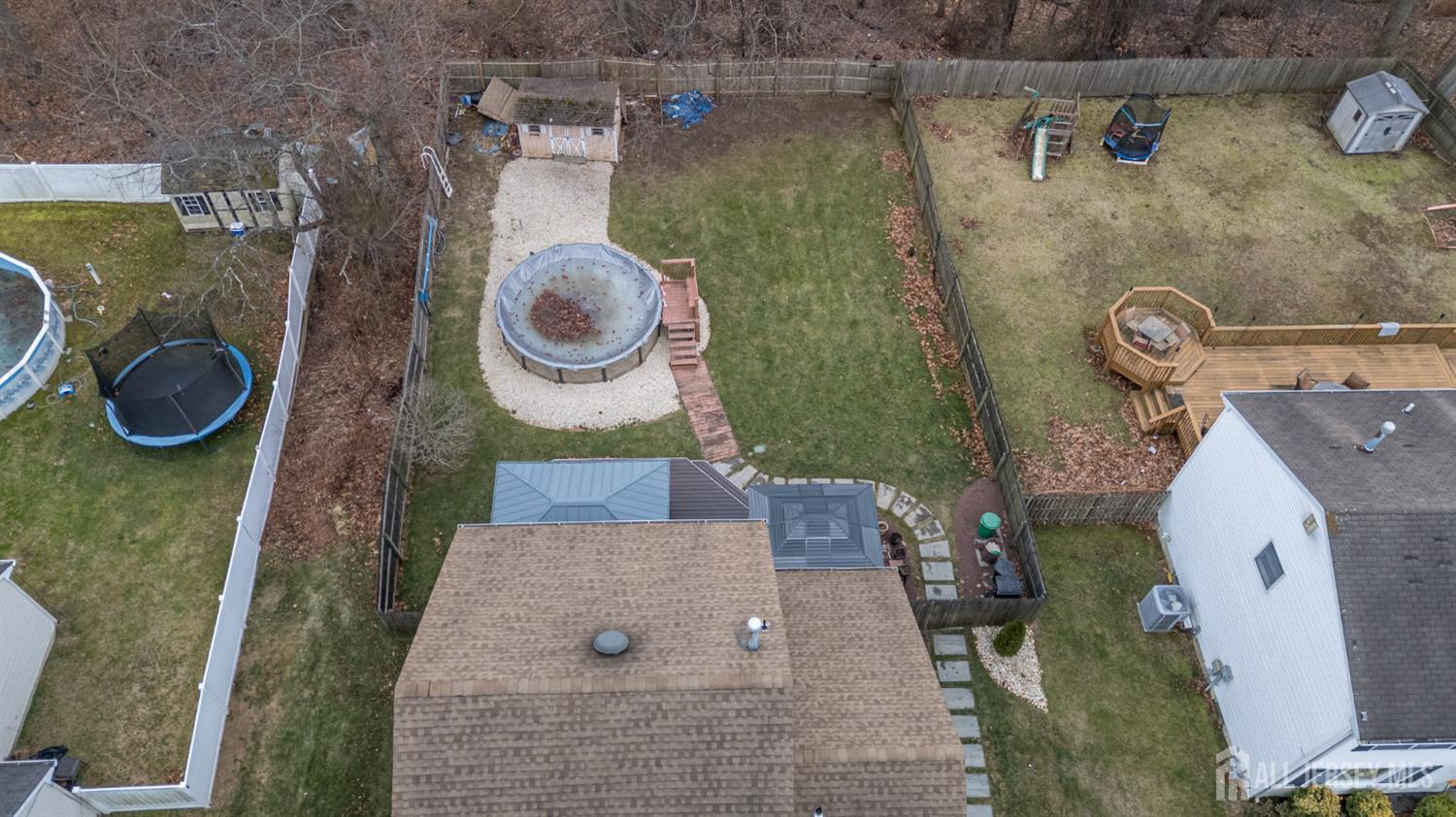 285 Nathan Court Cliffwood, NJ 07721 - Photo 39 of 43