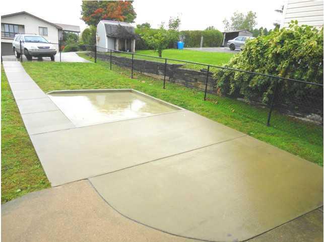 484 Georgetown Road Lawrence, PA 15055 - Photo 19 of 20 Patio/Deck.
