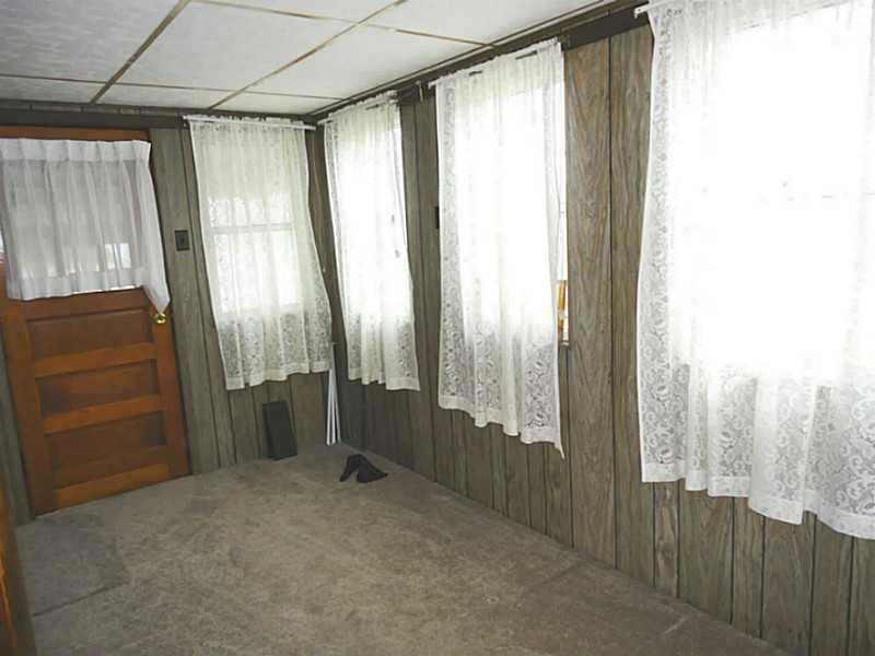 484 Georgetown Road Lawrence, PA 15055 - Photo 8 of 20 Den.
