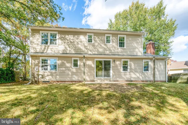 $4,000 | 6031 Mayfair Lane, Alexandria, VA 22310