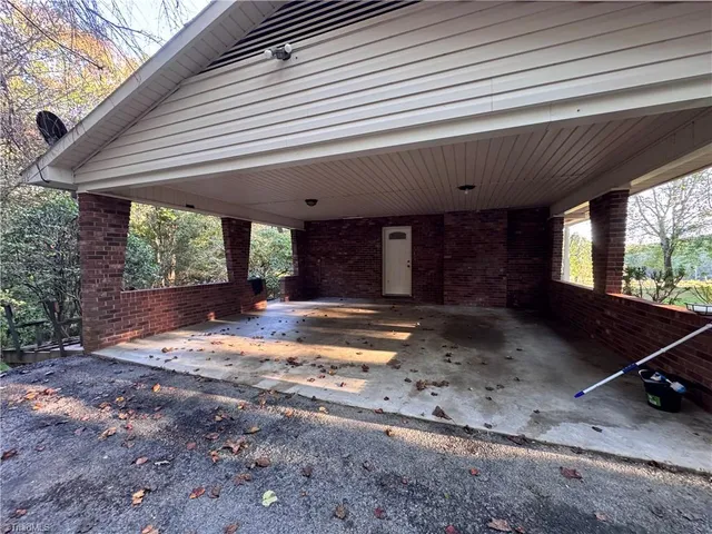 $199,000 | 215 Cardinal Lane, Ronda, NC 28670