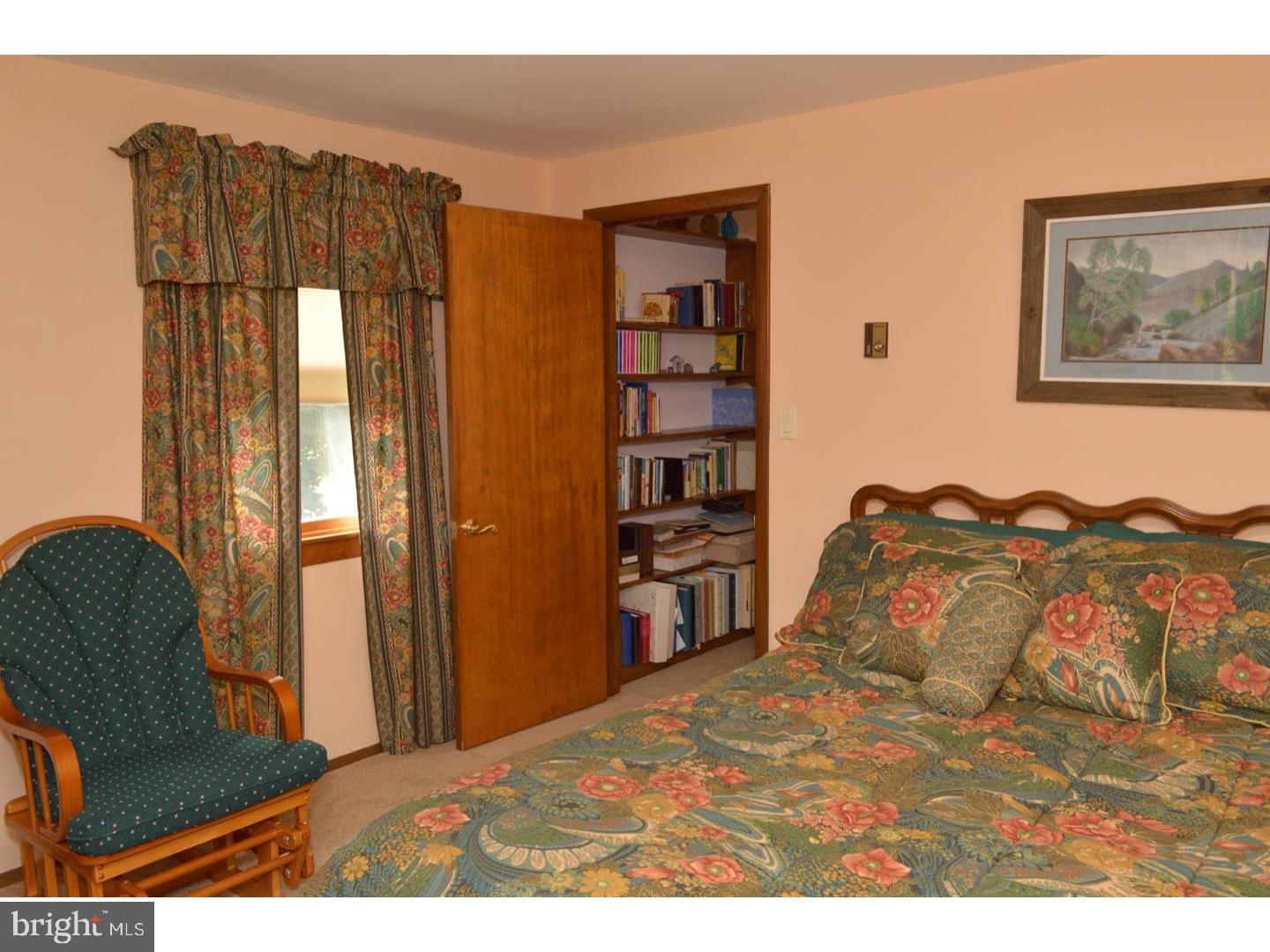 58 Chesterfield Georgetown Road Chesterfield, NJ 08515 - Photo 12 of 20 Bedroom