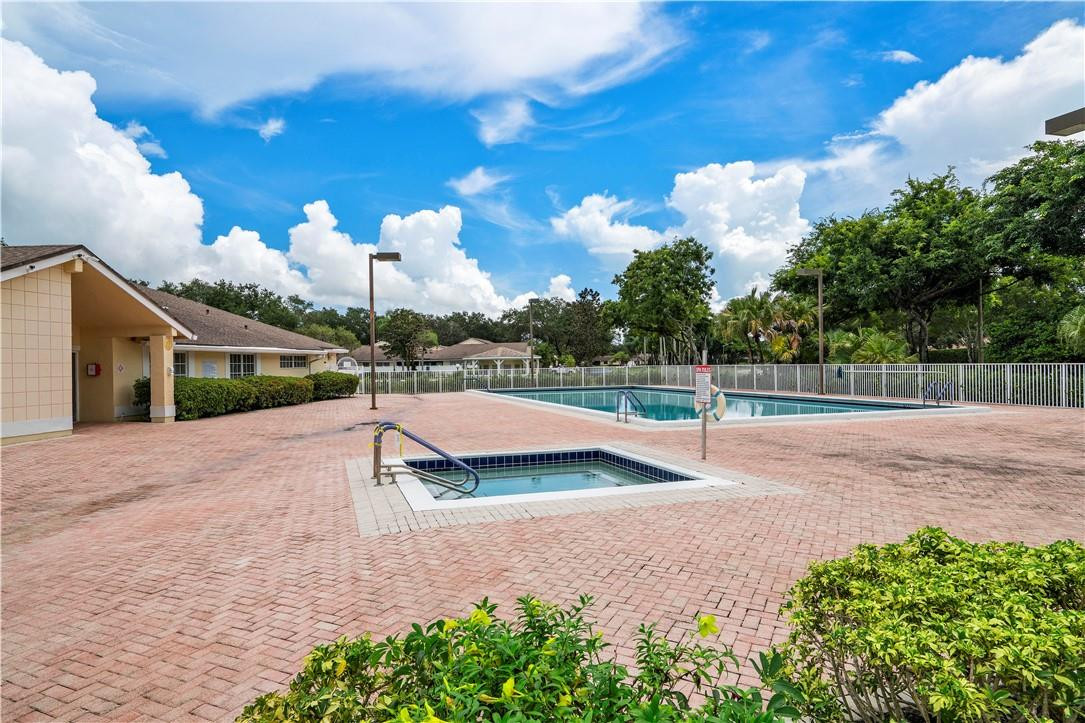 8046 Summerview Terrace Boca Raton, FL 33496 - Photo 23 of 25 a view of a outdoor space