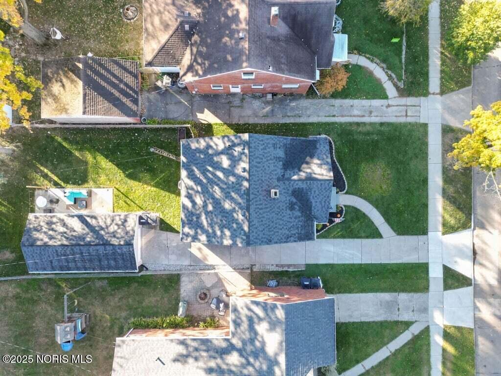 4250 Garrison Road Toledo, OH 43613 - Photo 40 of 48 40-custom-DJI_0203
